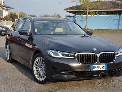 Usata BMW 530 292 CV (214 kW) 2021 Grigio Station wagon
