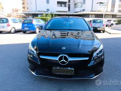 Occasion Mercedes CLA220 Premium 177 ch (130 kW) 2018 Noir Berline