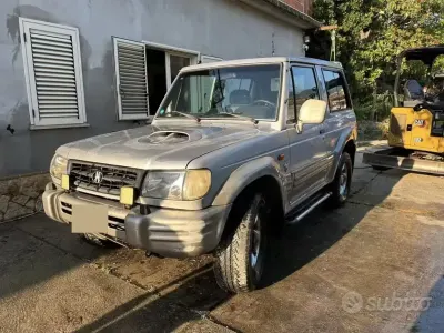 Usata Hyundai Galloper 100 CV (73 kW) 1998 Grigio SUV