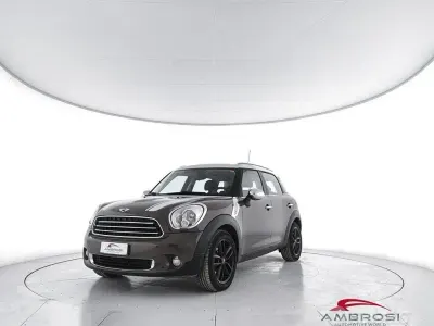 Usado Mini Cooper D Countryman 111 HP (81 kW) 2013 Castanho SUV