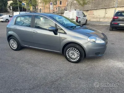 Usata Fiat Grande Punto 2007 Grigio Utilitaria