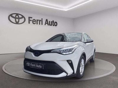 Usata Toyota C-HR Active 122 CV (89 kW) 2023 Solid white SUV