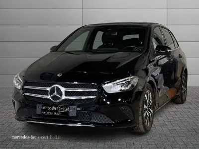 Usata Mercedes B180 116 CV (85 kW) 2022 Nero notte Utilitaria