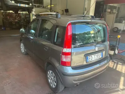 Usata Fiat Panda Emotion 69 CV (50 kW) 2010 Marrone Utilitaria