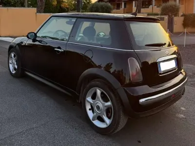 Usata Mini One D 75 CV (55 kW) 2005 Nero Utilitaria