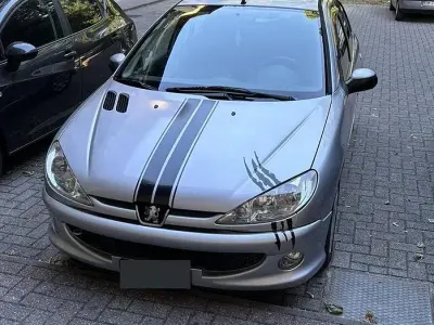 Usata Peugeot 206 68 CV (50 kW) 2005 Grigio Berlina