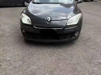 Usata Renault Mégane III 110 CV (80 kW) 2013 Grigio Berlina