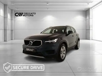 Usata Volvo XC40 Momentum 163 CV (119 kW) 2021 Blu SUV