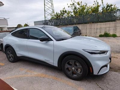 Usata Ford Mustang Mach-E Premium 197 kW (269 CV) 2023 Grigio SUV