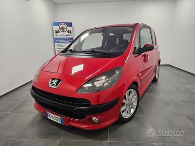Usata Peugeot 1007 109 CV (80 kW) 2006 Rosso Monovolume