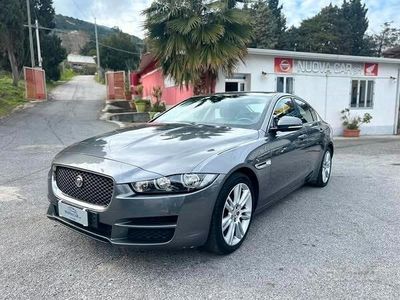 Usata Jaguar XE Pure 180 CV (132 kW) 2015 Grigio Berlina