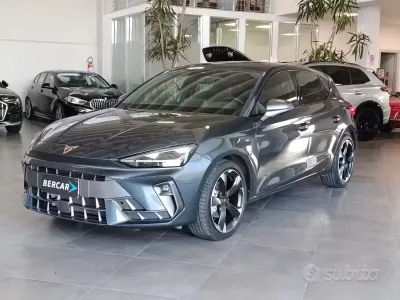 Nouvelle Cupra Leon 150 ch (110 kW) 2025 Gris Berline