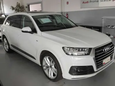 Usata Audi Q7 Business 272 CV (200 kW) 2017 Bianco SUV
