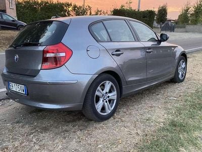 Occasion BMW 118 143 ch (105 kW) 2011 Citadine