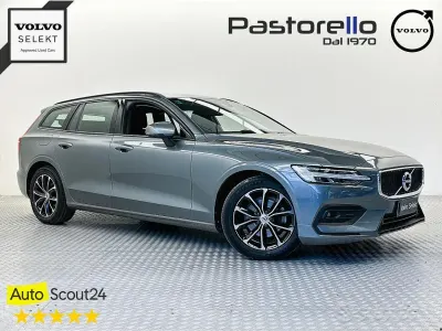 Gebraucht Volvo V60 Business Edition 150 PS (110 kW) 2020 Grau Kombi