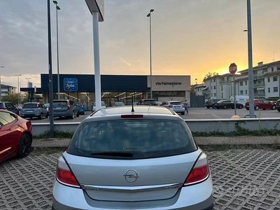 Usata Opel Astra 2006 Grigio Berlina