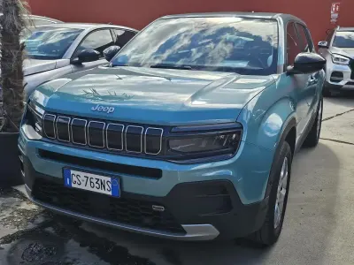 Usata Jeep Avenger Altitude 100 CV (73 kW) 2024 Bianco SUV