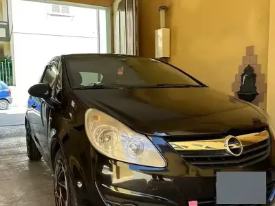 Usata Opel Corsa 80 CV (58 kW) 2009 Nero Utilitaria