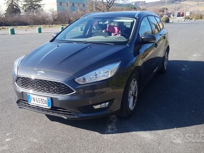 Usata Ford Focus 120 CV (88 kW) 2018 Grigio Station wagon