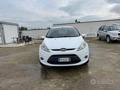 Usata Ford Fiesta 2009 Bianco Utilitaria