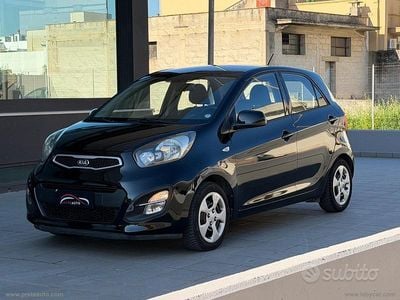 Usata Kia Picanto 67 CV (49 kW) 2014 Nero Utilitaria