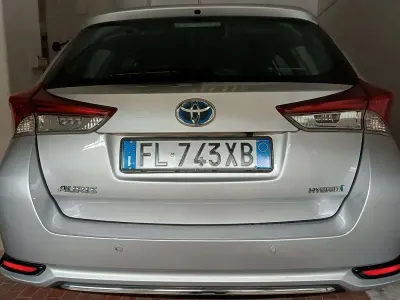 Gebraucht Toyota Auris Hybrid Active 99 PS (72 kW) 2017 Grau Kombi