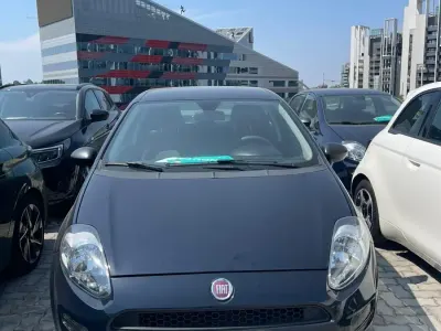 Usata Fiat Punto Street 95 CV (69 kW) 2018 Grigio Utilitaria