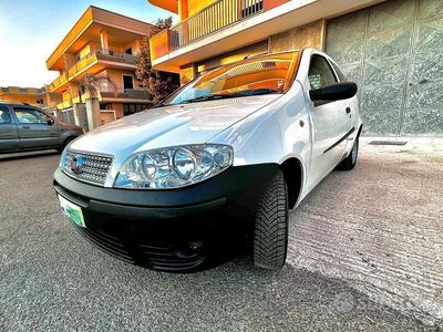 usata Fiat Punto 1.2 VAN METANO AUTOCARRO 2010 130000km