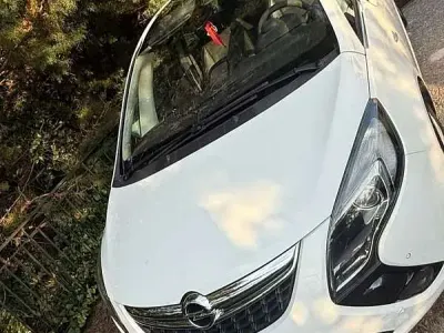Usata Opel Zafira Tourer Cosmo 150 CV (110 kW) 2015 Monovolume