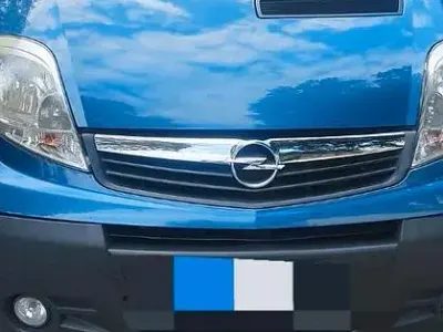 Usata Opel Vivaro 114 CV (83 kW) 2014 Blu Monovolume