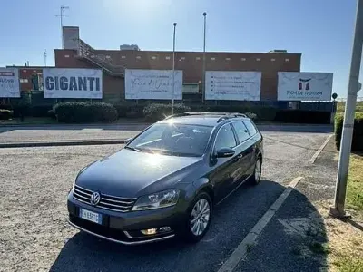 Usata VW Passat 140 CV (102 kW) 2011 Bluazzurro Station wagon