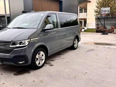 Usata VW Caravelle 150 CV (110 kW) 2021 Monovolume