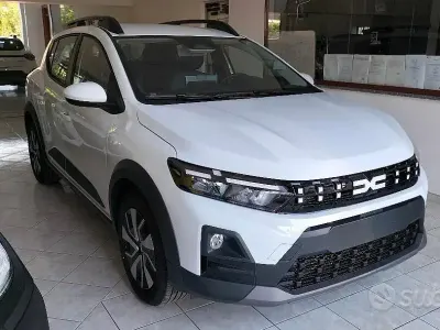 Nuova Dacia Sandero Stepway 120 CV (88 kW) 2026 Bianco SUV