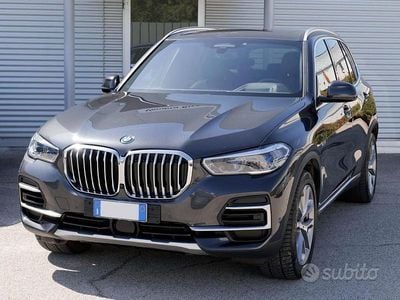 Usata BMW X5 xLine 286 CV (210 kW) 2022 Grigio SUV