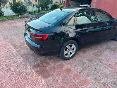 Begagnad Audi A4 122 HK (89 kW) 2016 Svart Sedan