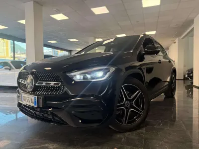 Usata Mercedes GLA200 Premium 150 CV (110 kW) 2021 Nero SUV