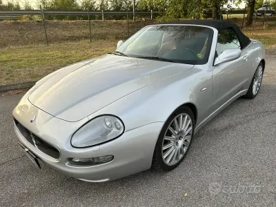 Usata Maserati Spyder 390 CV (286 kW) 2003 Grigio Cabrio