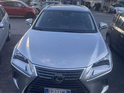 Usata Lexus NX300h E-FOUR Luxury Line 155 CV (114 kW) 2017 SUV