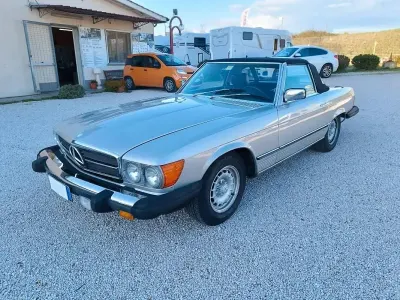 Usata Mercedes SL380 218 CV (160 kW) 1984 Grigio Cabrio