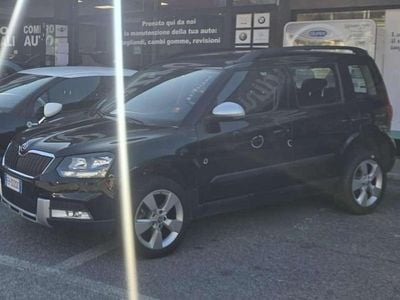 Usata Skoda Yeti Ambition 110 CV (80 kW) 2015 Nero SUV