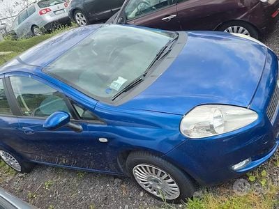 Usata Fiat Grande Punto 77 CV (56 kW) 2008 Blu Utilitaria