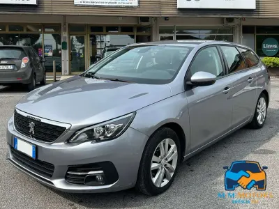 Usata Peugeot 308 Business-Line 131 CV (96 kW) 2018 Argento Station wagon