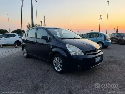 Usata Toyota Corolla Verso Sol 116 CV (85 kW) 2005 Monovolume