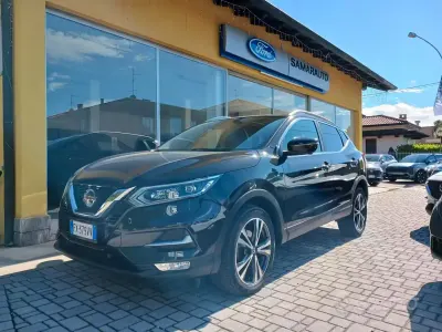 Używany Nissan Qashqai N-Connecta 116 KM (85 kW) 2019 Czarny SUV