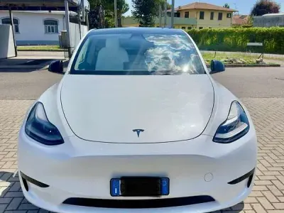 Usata Tesla Model Y RWD 155 kW (211 CV) 2023 SUV