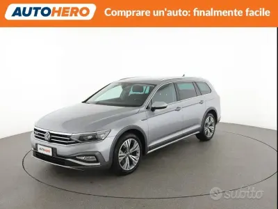 Usata VW Passat Alltrack 200 CV (147 kW) 2021 Grigio Station wagon