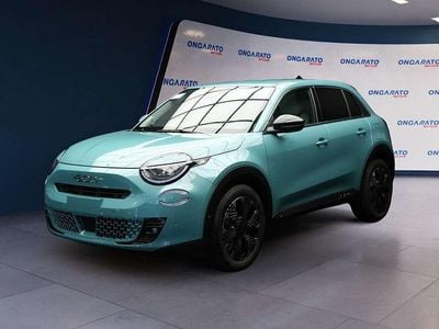 Blu/azzurro Usata 2025 Fiat 600 La Prima SUV | 19.900 € (Buon prezzo)