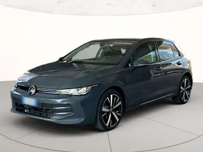 Usata VW Golf VIII Edition 204 CV (150 kW) 2025 Dolphin grey metallizzato Berlina