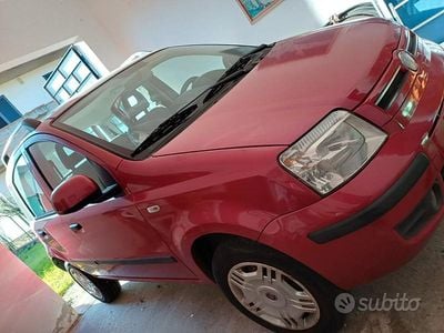 Usata Fiat Panda Active 77 CV (56 kW) 2011 Rosso Utilitaria