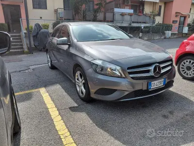 Usata Mercedes A180 109 CV (80 kW) 2014 Berlina